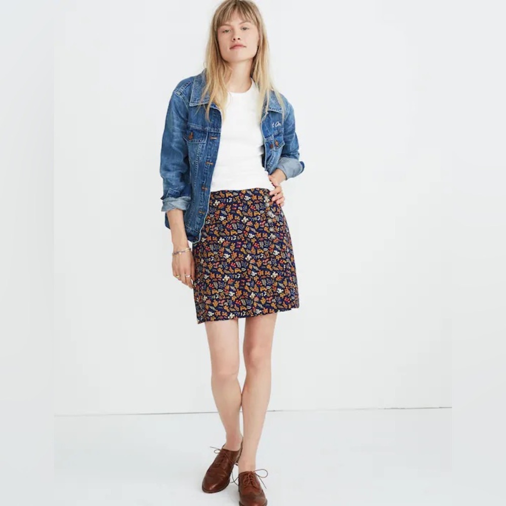 Madewell Side-Button A-Line Mini Skirt in Garden Party Size 6